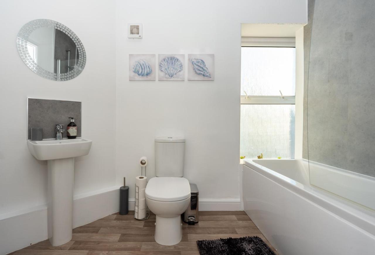 Sea Views Modern Two Bedroom Apartment Lowestoft Exterior foto